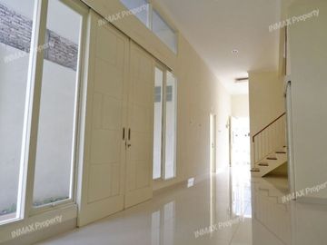 Rumah Baru 2 Lantai Luas 169 di Sulfat Agung kota Malang