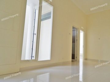 Rumah Baru 2 Lantai Luas 169 di Sulfat Agung kota Malang