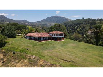 VENTA DE FINCA EN TARSO , SUROESTE DE ANTIOQUIA.