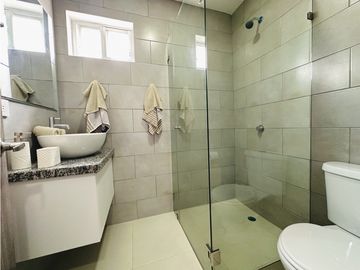 CASAS EN URB CRISTAL AZUL