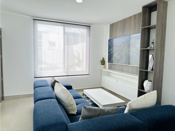 CASAS EN URB CRISTAL AZUL