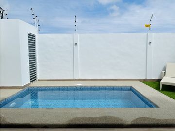 CASAS EN URB CRISTAL AZUL