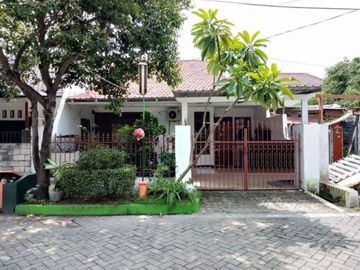 Rumah Rungkut Mejoyo, Strategis, Butuh Laku Segera