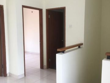 Dijual Rumah Emerald Bintaro Jaya Halaman Belakang Sangat Luas