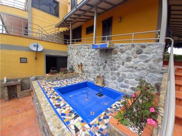ESPECTACULAR CHALET PARA TURISMO
