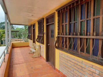 ESPECTACULAR CHALET PARA TURISMO