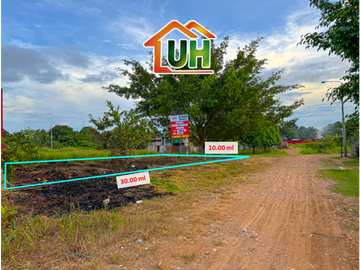 00370  VENTA TERRENO URBANO PUCALLPA  EN ESQUINA  300 m2