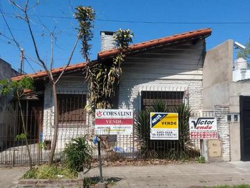 Chalet en venta en Castelar Sur
