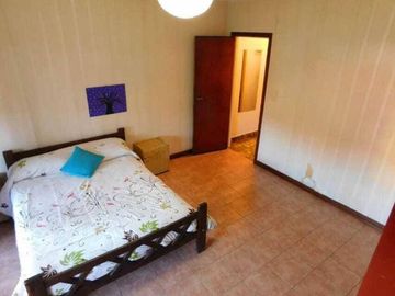 departamento en planta alta de 4 ambientes.