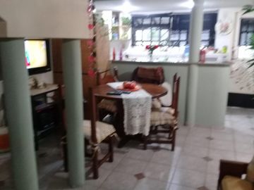 Depto. tipo PH en duplex 2 y medio ambientes