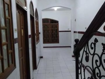 Rumah Usaha Strategis Raya Simokerto Surabaya