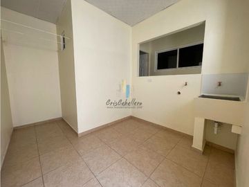 VENDO CASAS CERCA DEL CENTRO COMERCIAL LA DOÑA EN LA 24 DE DICIEMBRE