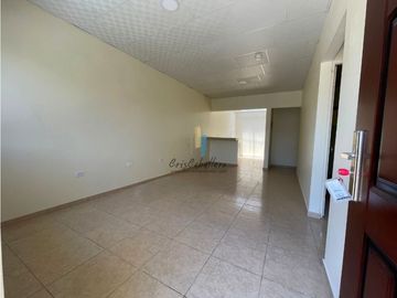 VENDO CASAS CERCA DEL CENTRO COMERCIAL LA DOÑA EN LA 24 DE DICIEMBRE