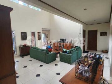 Rumah Luas Bagus Di Puri Indah, Jakarta Barat