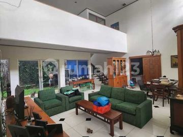 Rumah Luas Bagus Di Puri Indah, Jakarta Barat
