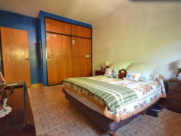 Hermosa casa sobre lote propio 5 ambientes