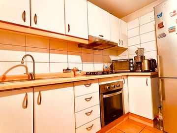 Hermosa casa 3 pisos, en condominio. Excelente ubicación 2 min. ruta 68. Pudahuel