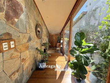 Venta casa, Cerro Mirador, Los Dominicos, Casa Remodelada,