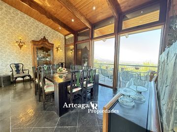 Venta casa, Cerro Mirador, Los Dominicos, Casa Remodelada,