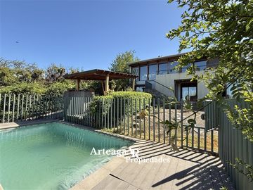 Venta casa, Cerro Mirador, Los Dominicos, Casa Remodelada,