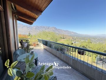 Venta casa, Cerro Mirador, Los Dominicos, Casa Remodelada,