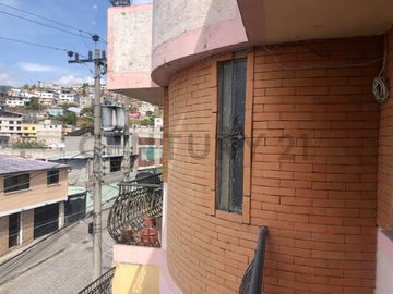SE VENDE CASA RENTERA EN CHILLOGALLO
