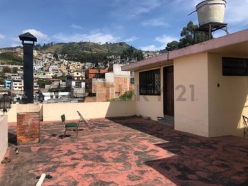 SE VENDE CASA RENTERA EN CHILLOGALLO