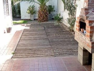 VENDO CHALET 3 AMB C/GARAGE DOBLE EN MAR DEL PLATA