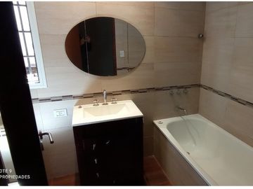 VENDO CHALET 3 AMB C/GARAGE DOBLE EN MAR DEL PLATA
