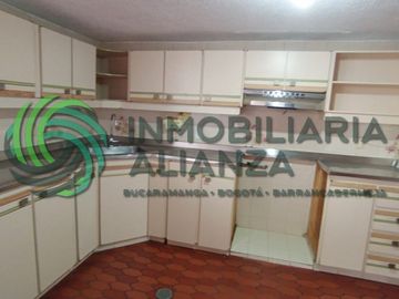 casa en arriendo en cañaveral. Cod A17288