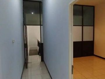 Ruko Raya Mulyosari Listrik 5500watt, Strategis hdp timur
