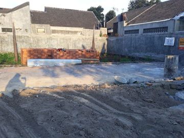 Rumah Di Timur Maguwoharjo Harga Masih Murah. Legalitas Komplit