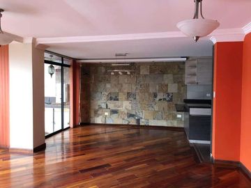 Vendo departamento en El Batán