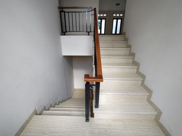 For Sale Town House at Cilandak & Condition Semi Furnished HSE-A0422