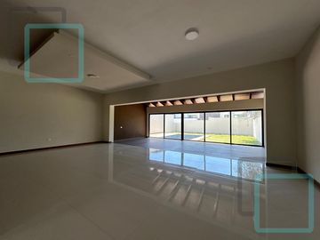 CASA EN VENTA LA JOYA RESIDENCIAL ZONA CARRETERA NACIONAL MONTERREY