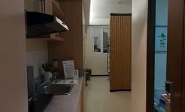 Studio with balcony in Quantum Residences Taft Avenue Investment