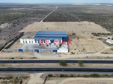 ¡GRAN OPORTUNIDAD DE INVERSIÓN! ☀️

SE vende terreno amplio de 5 hectáreas (250 m de frente x 200 de fondo), ubicado a solo 200 metros de la Av pana