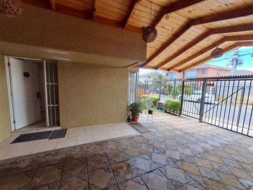 Casa en Venta en Avenida Boque Alto con Hijuelas