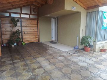 Casa en Venta en Avenida Boque Alto con Hijuelas