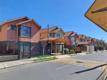 Casa en Venta en Avenida Boque Alto con Hijuelas