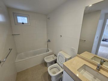VENTA DEPARTAMENTO RECOLETA: STUDIO -  OFICINA  APT. PROF.  SEG 24hs- AMENITIES