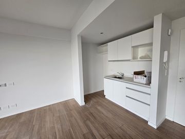 VENTA DEPARTAMENTO RECOLETA: STUDIO -  OFICINA  APT. PROF.  SEG 24hs- AMENITIES