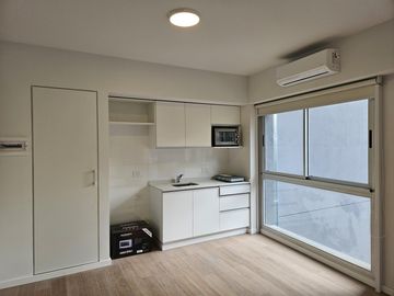 VENTA DEPARTAMENTO RECOLETA: STUDIO -  OFICINA  APT. PROF.  SEG 24hs- AMENITIES