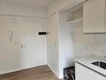 VENTA DEPARTAMENTO RECOLETA: STUDIO -  OFICINA  APT. PROF.  SEG 24hs- AMENITIES