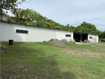 AB Se Vende Casa en Las Uvas $ 150k