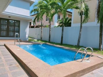 Fully Furnished House with 4 Bedroom for RENT in Hensonville Angeles City