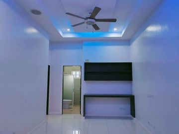 Fully Furnished House with 4 Bedroom for RENT in Hensonville Angeles City