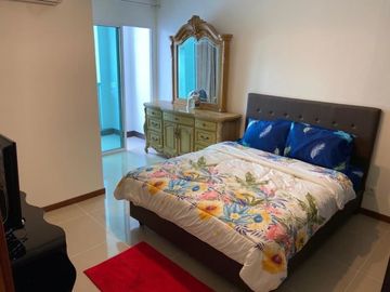 Condominium Apartemen Greenbay Pluit, Semifurnish, siap huni