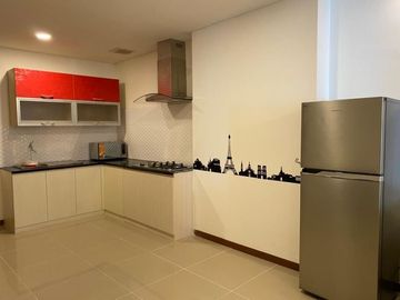 Condominium Apartemen Greenbay Pluit, Semifurnish, siap huni