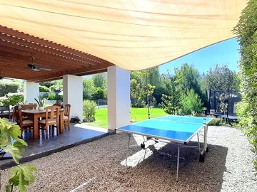 FABULOSA CASA ESTILO MEDITERRÁNEO. ¡GRAN OPORTUNIDAD!